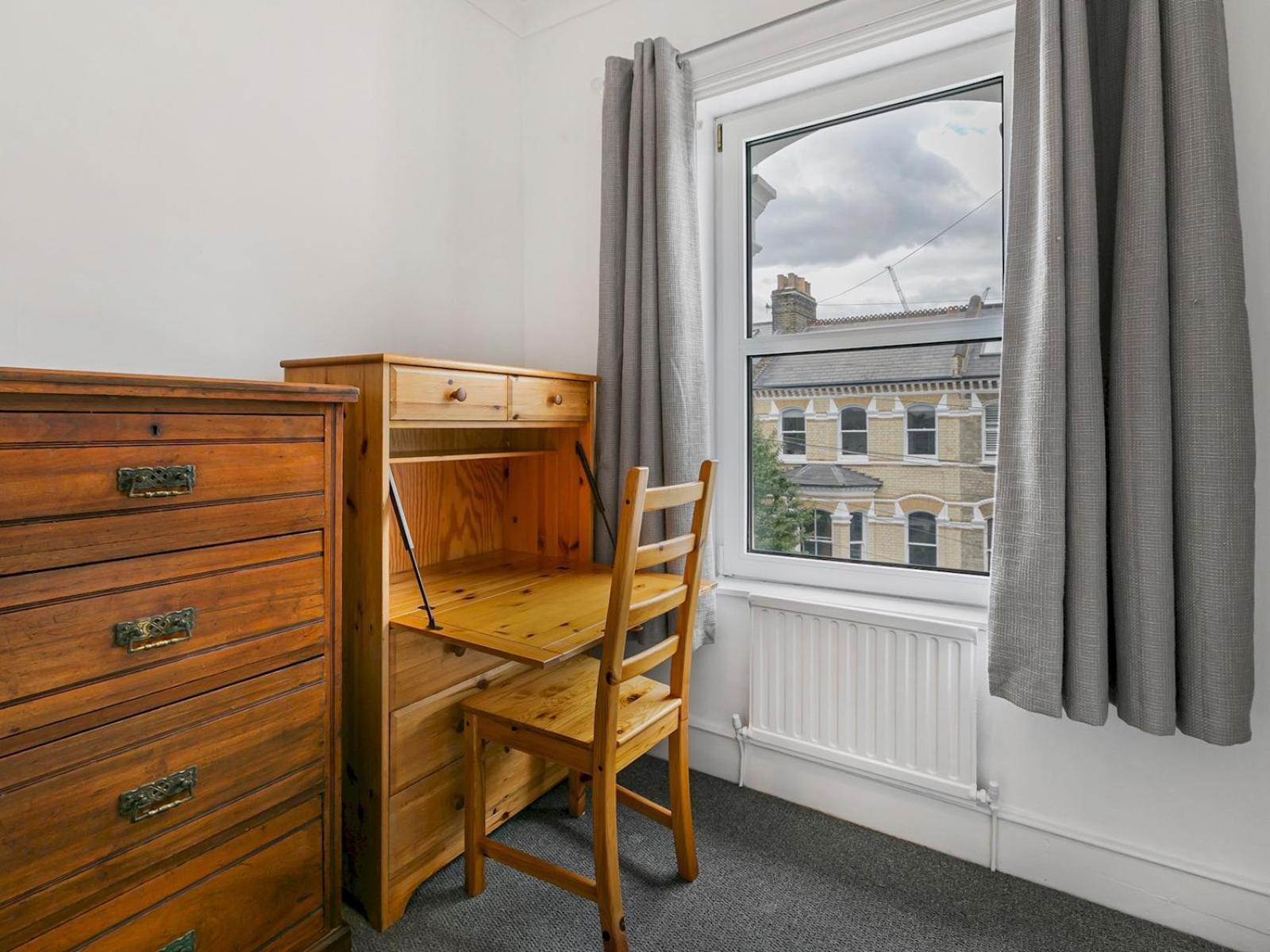 Ferienhaus Pass The Keys Elegant Getaway House In Vibrant Clapham Juction *