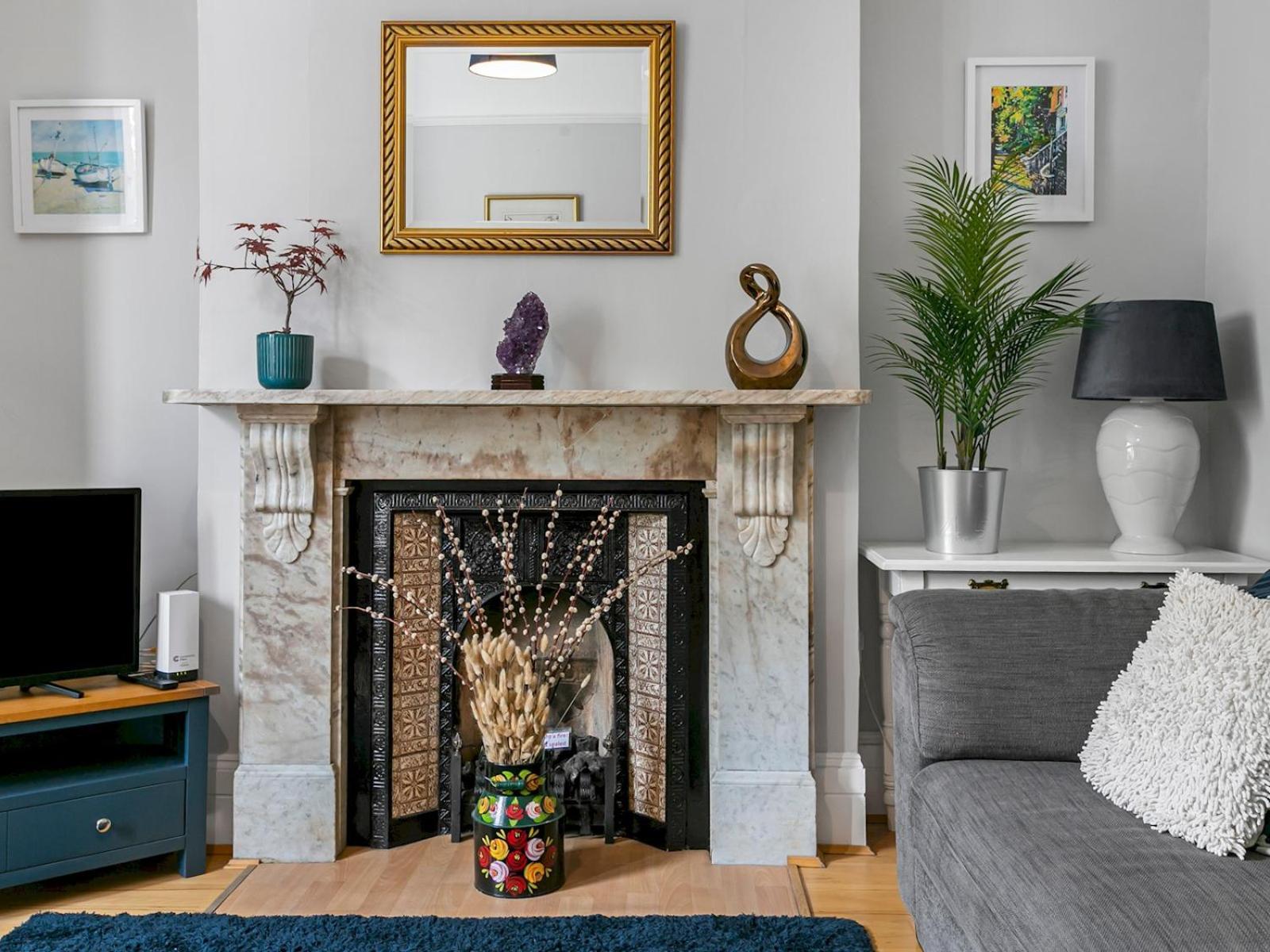 Ferienhaus Pass The Keys Elegant Getaway House In Vibrant Clapham Juction *